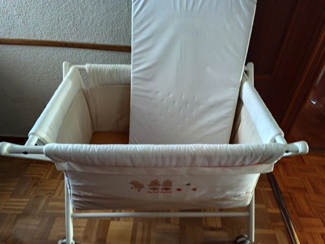 Minicuna Naf Naf impecable