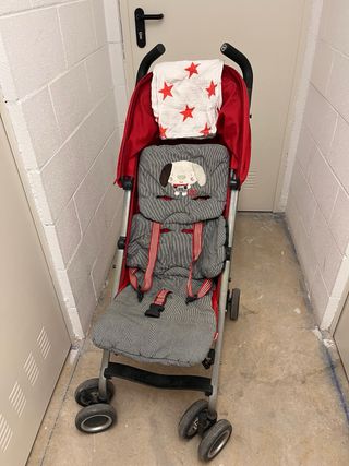 Silla paseo Cybex Onyx roja