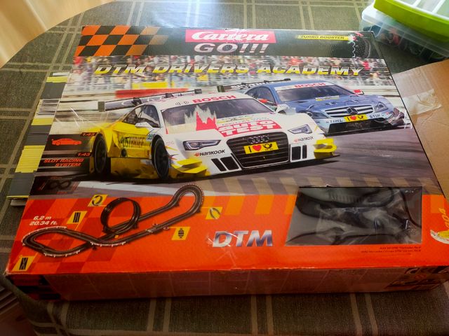 Carrera Go!!! DTM Academia