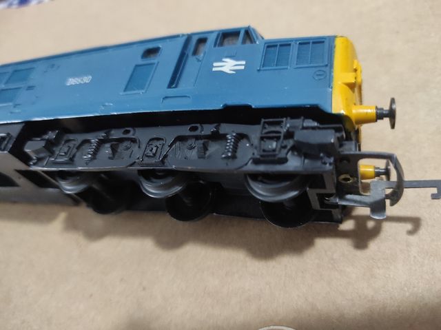 Locomotora Diésel Triang HO escala