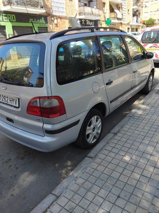 Ford Galaxy 2001