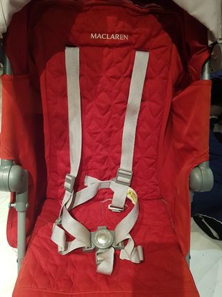 Carro bebé Maclaren rojo reclinable desde 4 meses