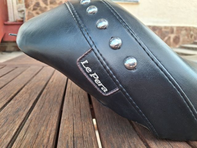 Asiento Le Pera para Harley Sportster