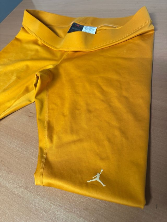 Mallas Jordan amarillas - Talla XL