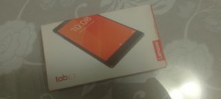 Lenovo Tab E7 - Tablet negra