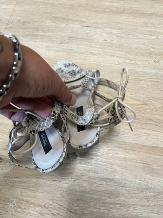 Sandali tacco beige serpente tg 37