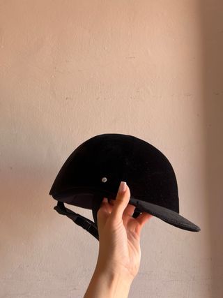 Casco equitación homologado negro nuevo