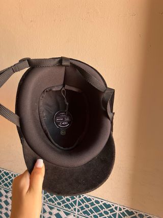 Casco equitación homologado negro nuevo