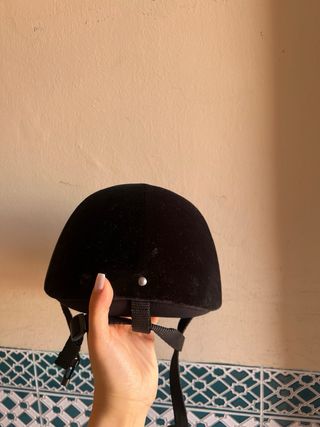 Casco equitación homologado negro nuevo