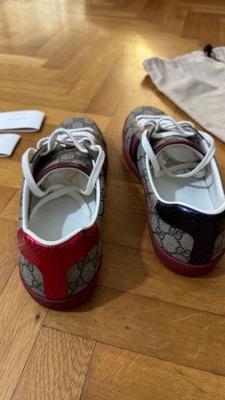 Zapatillas Gucci Ace rojas y beige