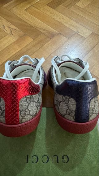 Zapatillas Gucci Ace rojas y beige