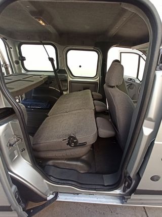 Ford Tourneo Connect 2004