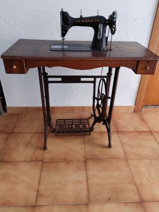 Máquina coser Sigma antigua