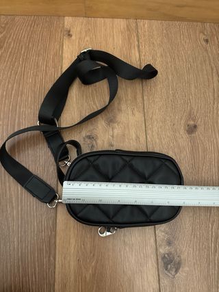 Bandolera negra cuero Stradivarius
