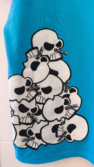 Máiscallos 1999‑2017 calaveras brillan oscuridad 