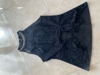 Top nero in pizzo
