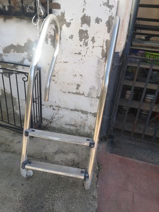 Escalera piscina acero inoxidable