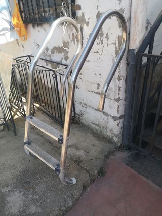 Escalera piscina acero inoxidable