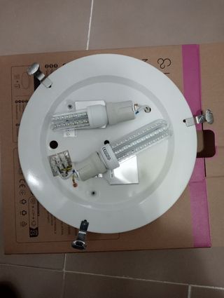Plafoniera moderna vetro bianco satinato 




