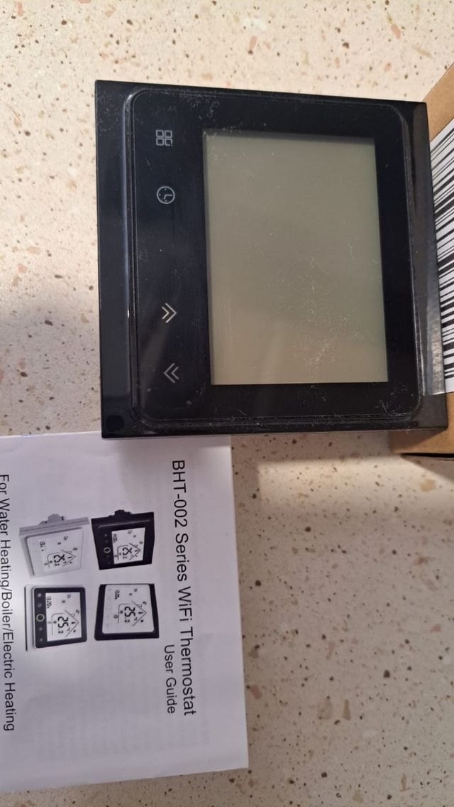 Termostato intelligente con WiFi