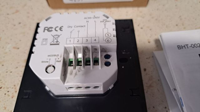 Termostato intelligente con WiFi