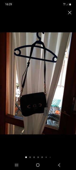Borsa a tracolla Guess nera