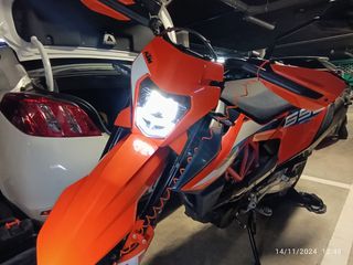 KTM 690 SMC R  2023