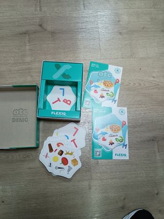 FlexiQ Enlaza Letras juego de mesa