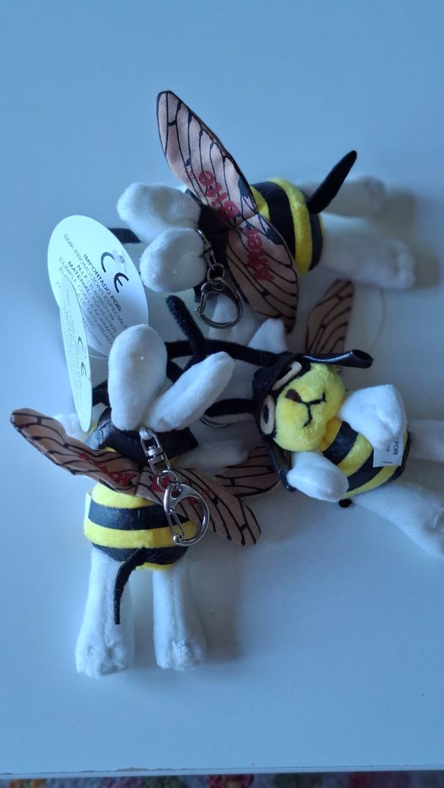 3 Llaveros Abejonejo