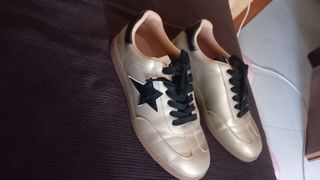 Sneakers oro e nero n.40