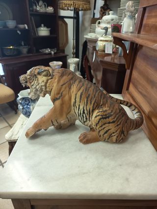 Tigre de porcelana C. Martinu OFERTA FLASH