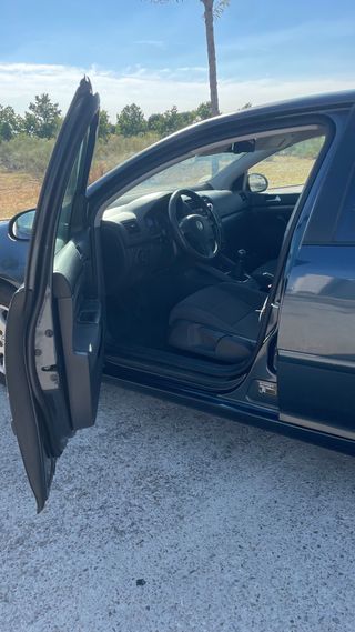 Volkswagen Golf 2005