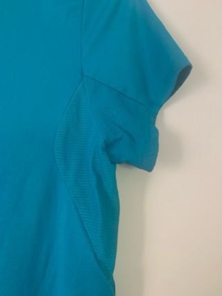 Camiseta Quechua turquesa deporte