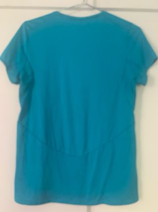 Camiseta Quechua turquesa deporte