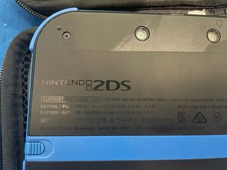 Nintendo 2DS azul