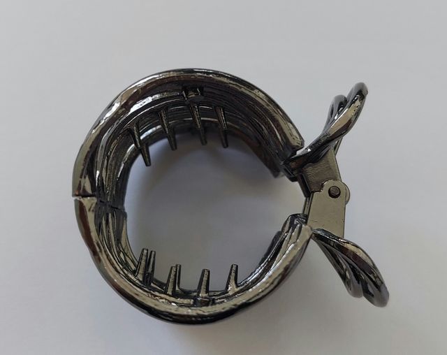 Pinza coleta metalizada