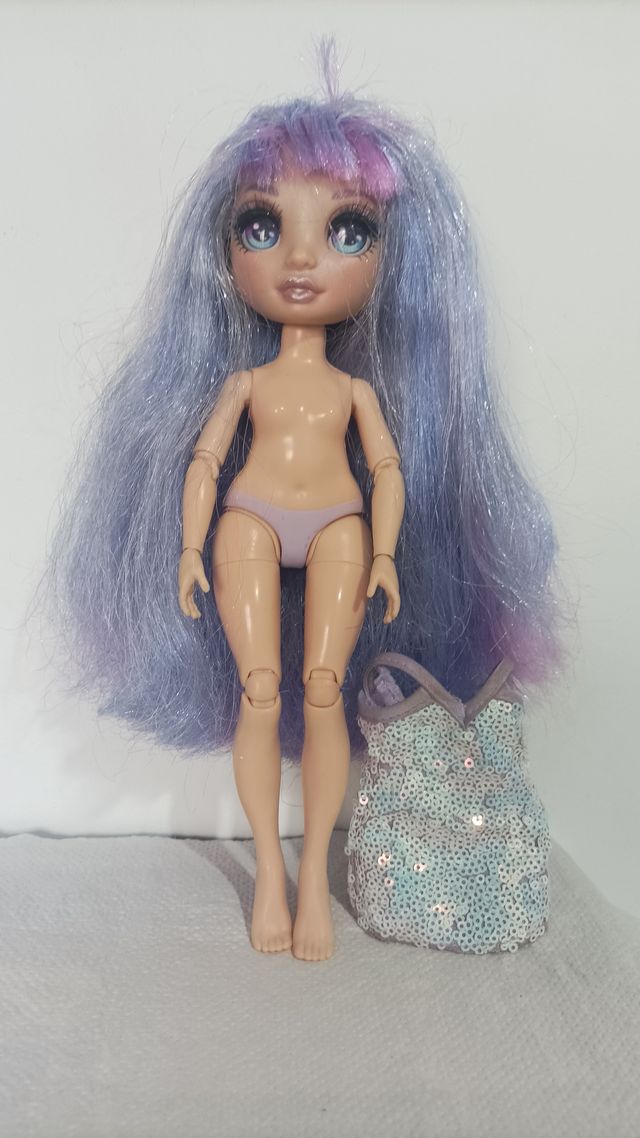 Muñeca High Violet Willow