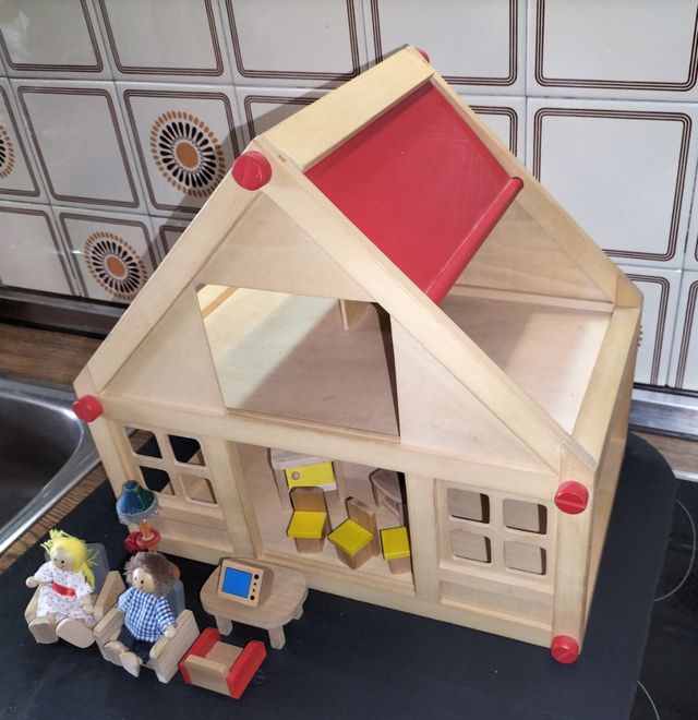 Casa madera muñecas vintage