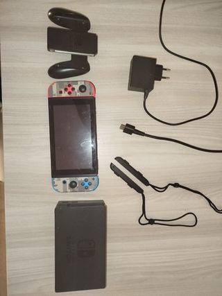 Nintendo Switch - Grigio/Rosso