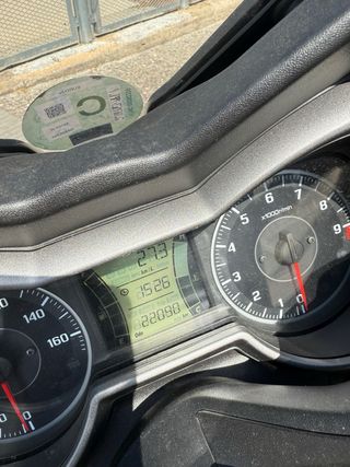 Yamaha XMAX 300 - año 2018 con 22000 kms