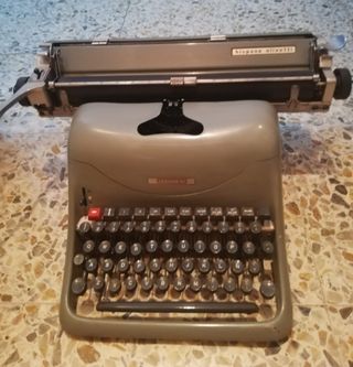 Máquina escribir Olivetti