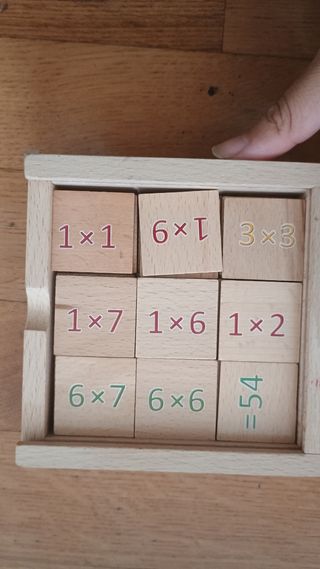 Flashcards in legno per imparare tabelline