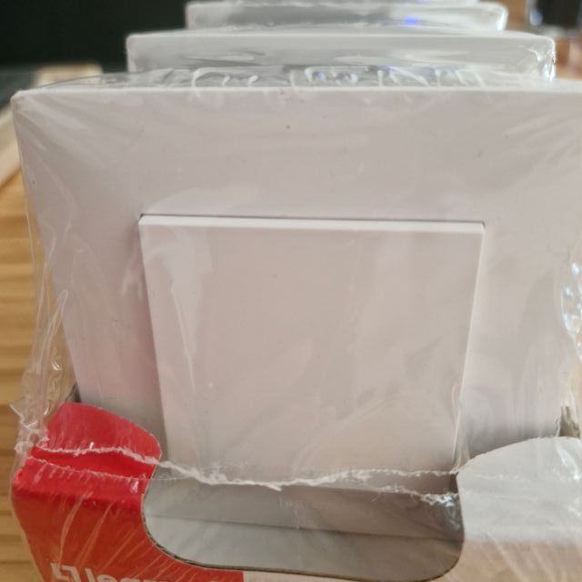 5 Interruptores LEGRAND Niloé