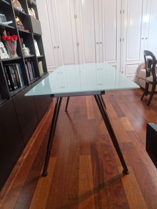 Mesa cristal Ikea - Moderna