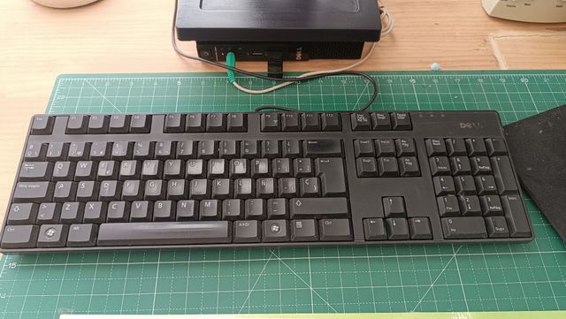 Dell Optiplex 3020 - PC sobremesa con accesorios