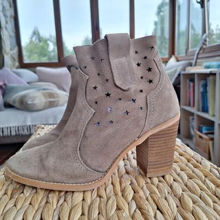 Botines camperos beige-marrón 37