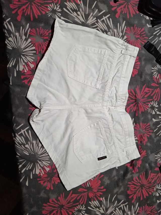 Shorts blancos mujer