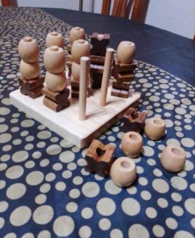 Juego de mesa Tic-Tac-Toe de madera