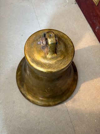 Campana barco bronce antigua