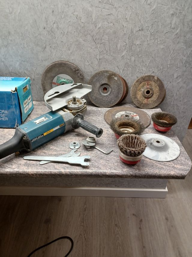 Amoladora Casals1800W - Casi nueva